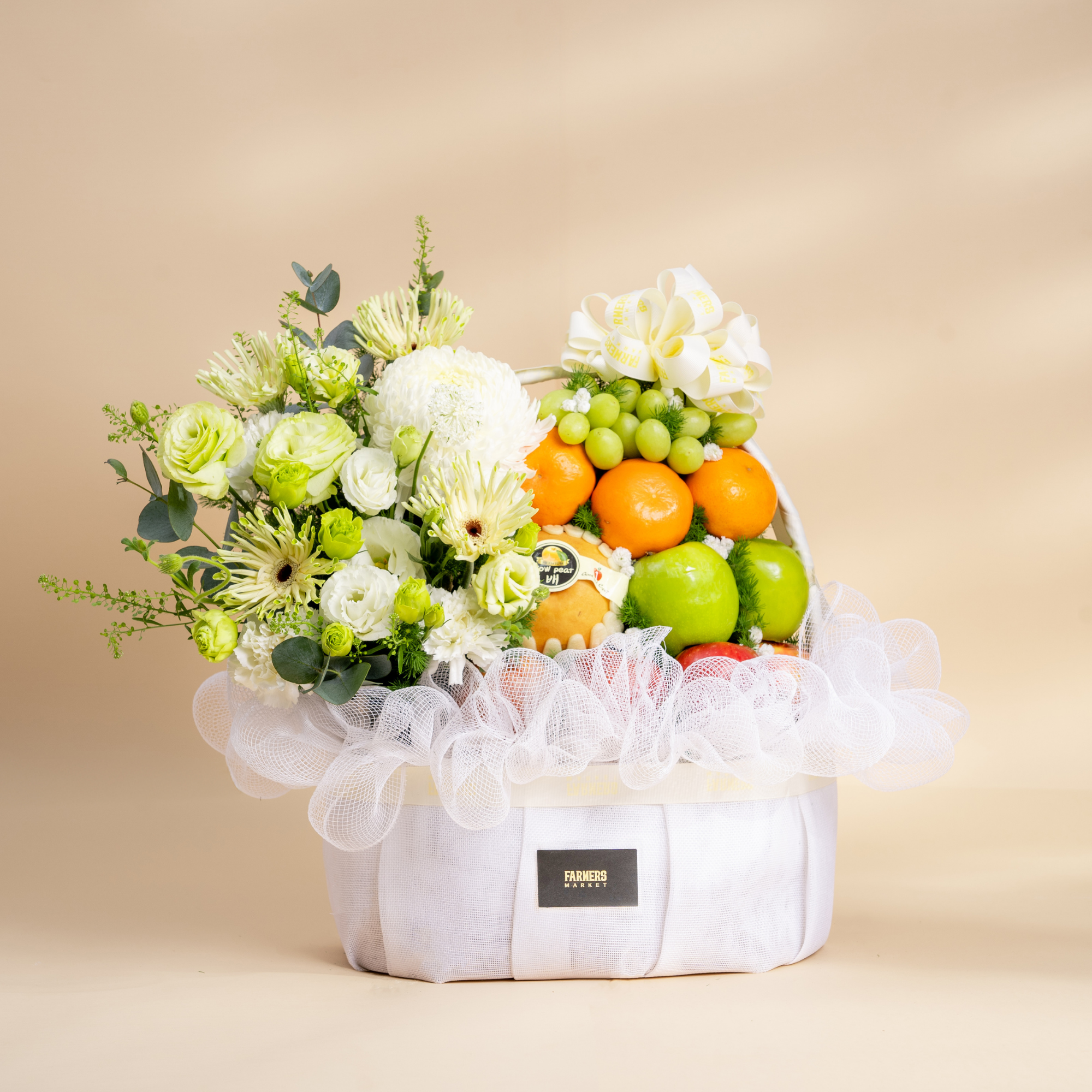  Giỏ Trái Cây Tươi Và Hoa Sen Trắng Sang Trọng - GIAO NỘI THÀNH TPHCM 