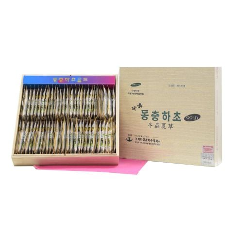 Nước Đông Trùng Hạ Thảo Silk-Worm Dongchoonghacho Gold Hộp Gỗ Hàn Quốc