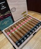 Romeo Y Julieta 10 Tauromaquia Wide Churchil (Giá: Liên hệ)