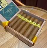 Trinidad Vigia-12s (Giá: Liên hệ)