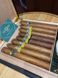 COHIBA SELECCIÓN 50 ANIVERSARIO TRAVEL HUMIDOR (Giá: Liên hệ)