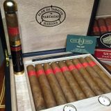 Partagas E No.2 Travel humidor (Giá: Liên hệ)