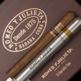 Romeo Y Julieta Romeo Churchills Tubo Anejados-25s ( Giá: Liên hệ)