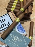 Trinidad Reyes 24s(Giá: Liên hệ)
