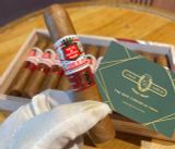 Hoyo de Monterry Epicure de Luxe LCDH (Giá: Liên hệ)