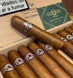 Montecristo Petit Edmundo 10s (Giá: Liên hệ)