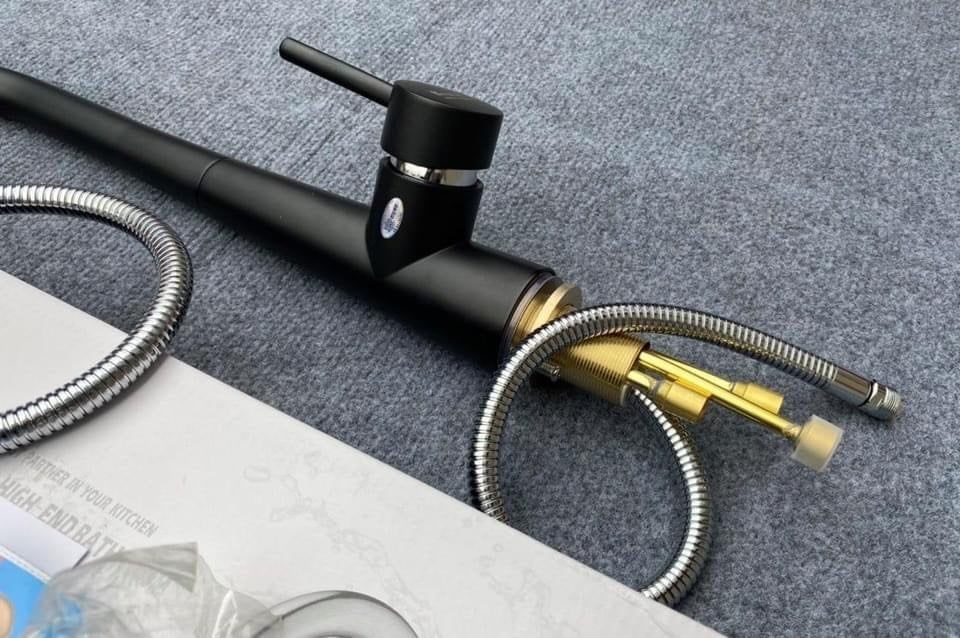 Vòi rửa bát nóng lạnh kèm dây rút k 38