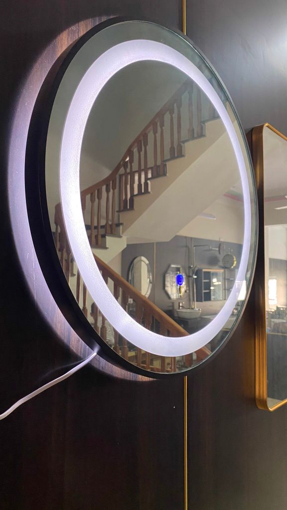 Gương Led Tròn Cảm Ứng Viền Thép Đen 60x60