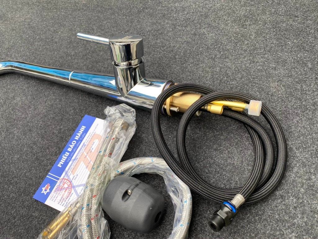 Vòi Rửa Bát Nóng Lạnh Kèm Dây Rút K36