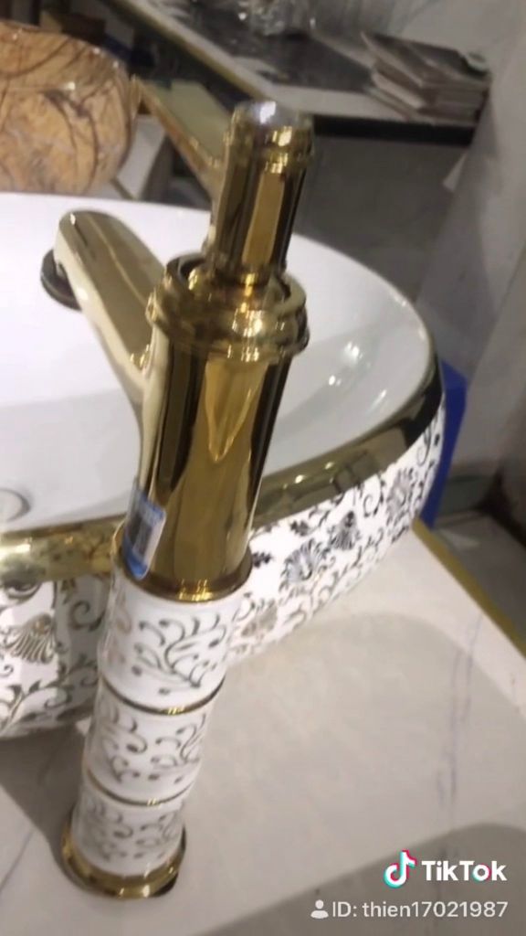 Vòi Lavabo Bọc Sứ Trắng KBLK 054A