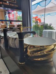 Vòi Lavabo Đen Vàng V-3002B