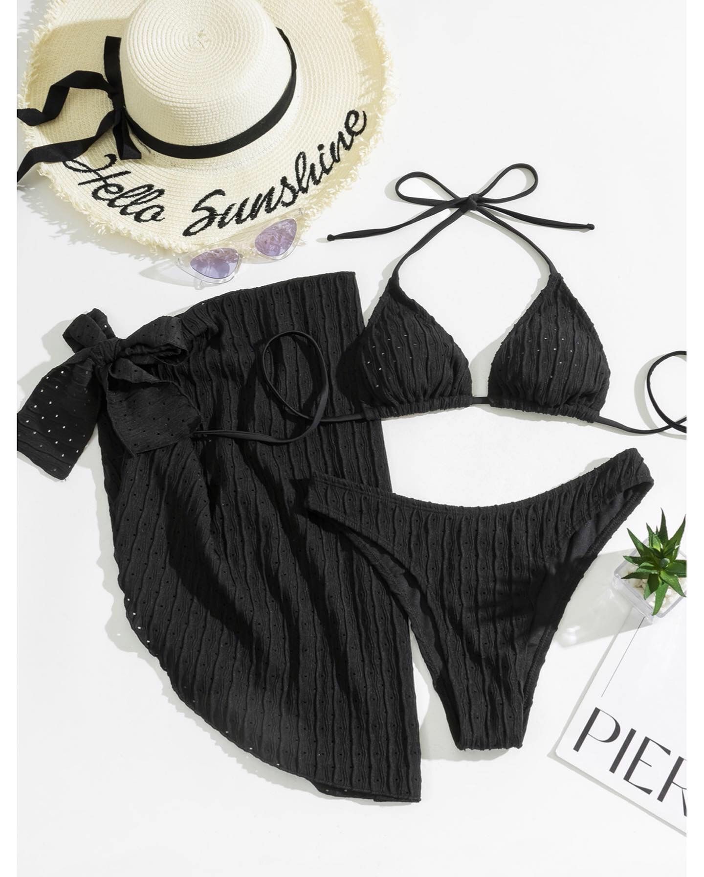 4BN149- set bikini kèm khăn đen 