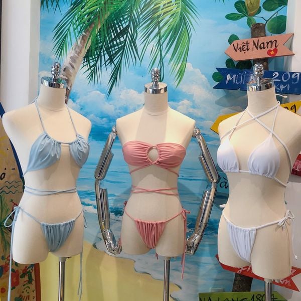  2BN51 - bikini áo tam giác quần lọt khe 
