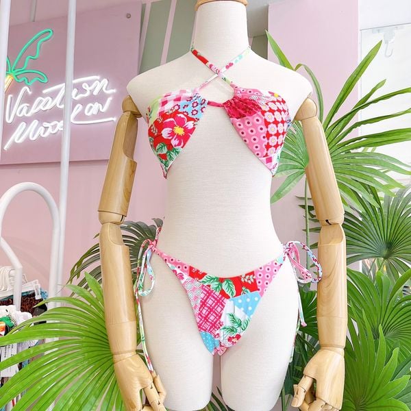  2BN23 - set bikini lọt khe 