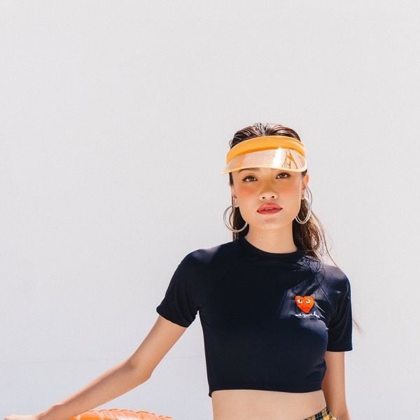  ATTN-Áo croptop tay ngắn thêu 