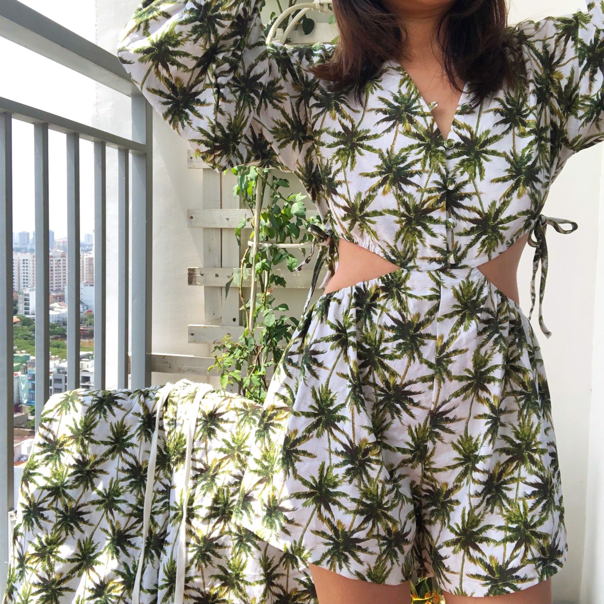  PLAYSUIT1- playsuit hoạ tiết cut-out 