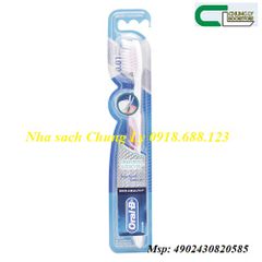 Bàn chải đr Oral-B đan chéo