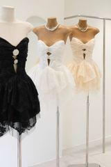 Đầm Cúp Thêu Hoa Đính Cườm