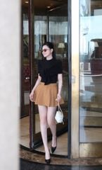 Áo Cổ Lọ Dây Choàng Vai