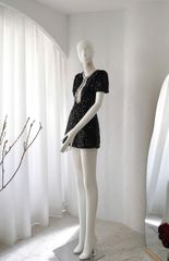 Đầm Kim Sa Viền Đá Khoét Ngực