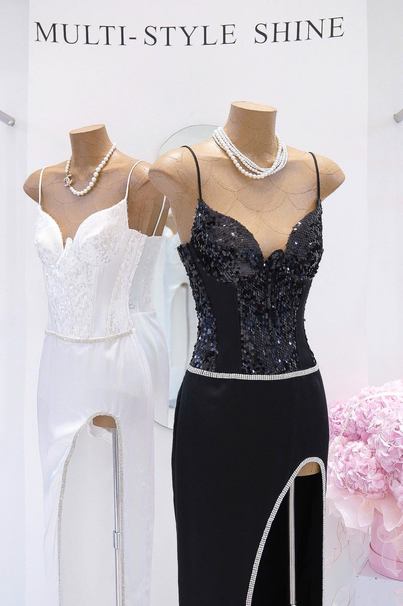 Đầm Kim Sa Xẻ 1 Bên Viền Đá