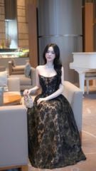 Đầm Ren Cup Nền Hoa