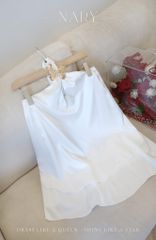 Đầm Lụa Tầng Khoét Kèm Bướm