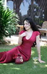 Đầm Lụa Suông Cổ V