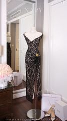 Đầm Ren Bẹt Vai kèm Charm