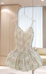Đầm 2S Nền Hoa Tùng Bí