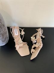 Guốc Dây Đính Bướm
