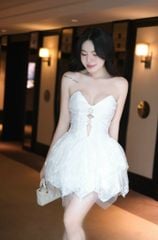 Đầm Cúp Thêu Hoa Đính Cườm