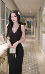 Đầm Thun Cổ V Đính Hoa