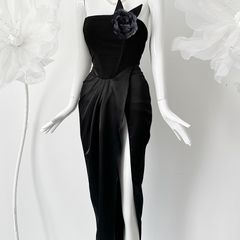Đầm Nhung Cúp Xẻ