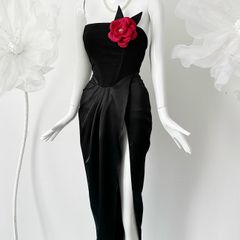 Đầm Nhung Cúp Xẻ