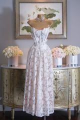 Đầm Ren Cup Nền Hoa