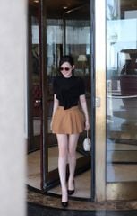 Áo Cổ Lọ Dây Choàng Vai