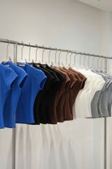 Áo Thun Cổ V Tay Con