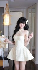 Đầm Yếm Lưới Nền Hoa