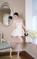 Đầm Yếm Lưới Nền Hoa