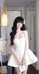 Đầm Yếm Lưới Nền Hoa