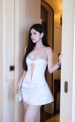 Đầm Khoét Lưới Viền Châu