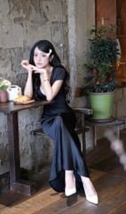 Đầm Lụa Suông Cổ V