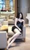 Đầm Ren Tầng Họa Tiết