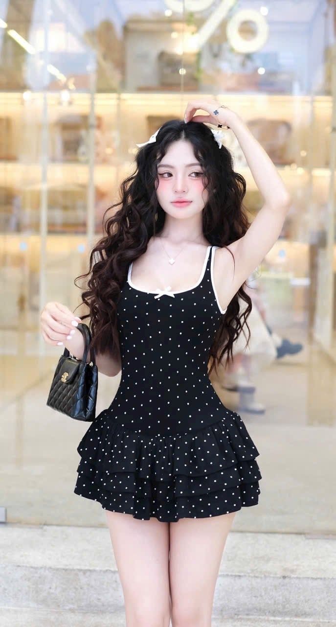 Đầm Chấm Bi Tầng Viền Màu