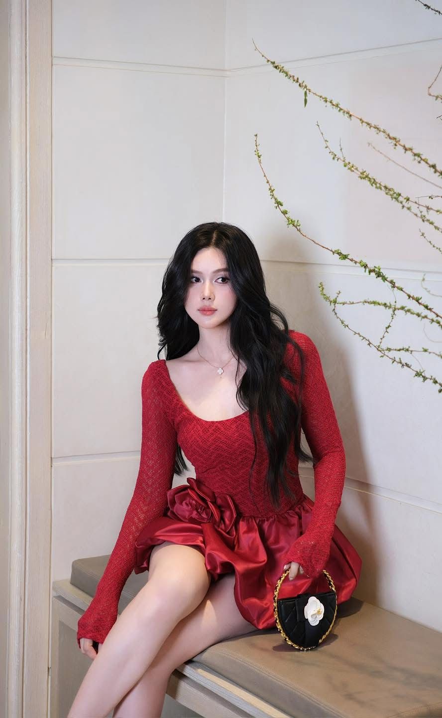 Đầm Ren Cổ U Đính Bông