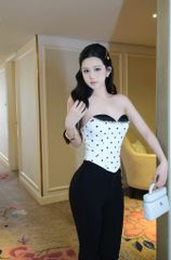 Áo Cup Viền Đá Chấm Bi