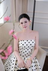 Đầm Cup Chấm Bi Kèm Nơ