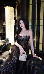 Đầm Ren Nền Hoa Đuôi Cá