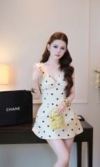 Đầm Trơn Kèm Charm Nơ Sau